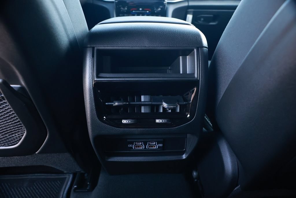 New 2026 Jeep Grand Cherokee Laredo RWD image 28