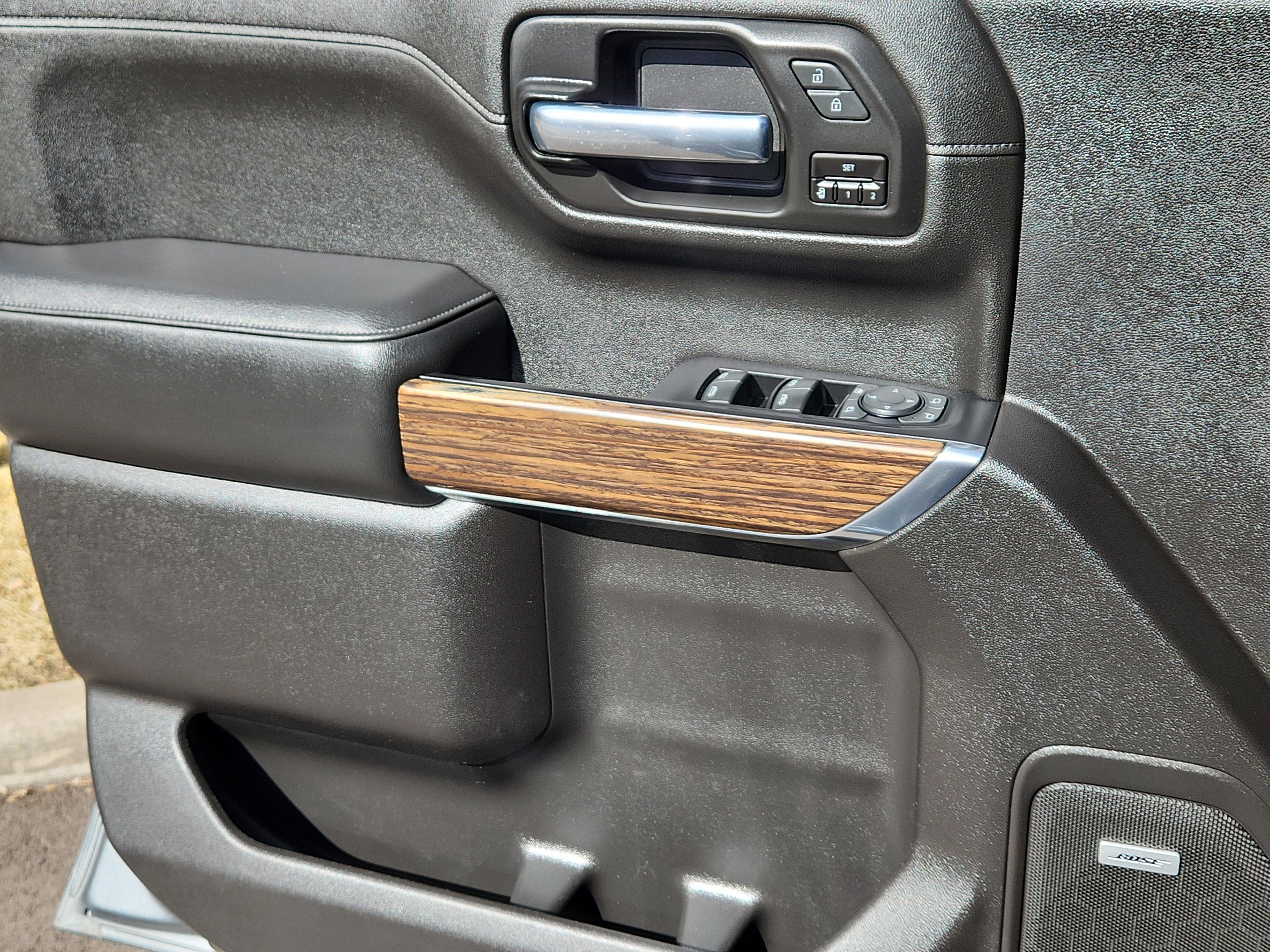 Used 2020 Chevrolet Silverado 1500 High Country w/ Safety Package II image 8