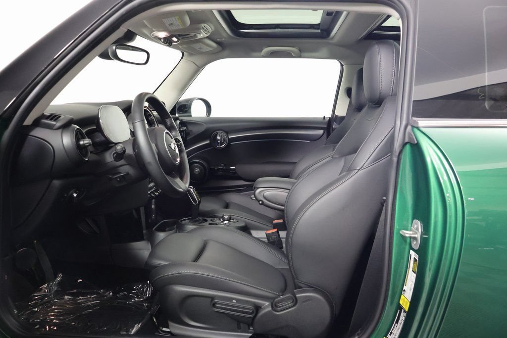 Used 2024 MINI Cooper SE FWD image 10