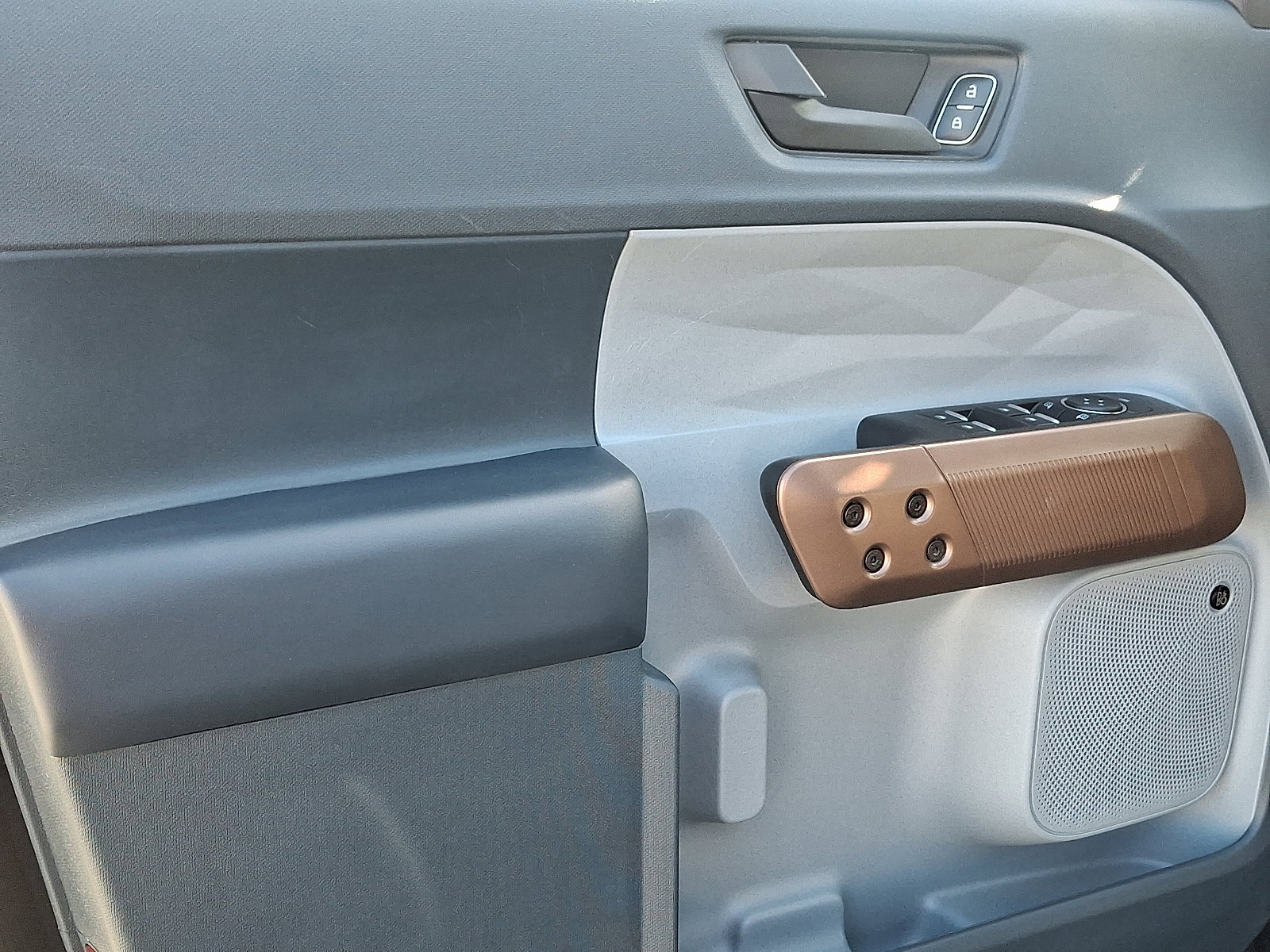 Used 2024 Ford Maverick Lariat w/ FX4 Off-Road Package image 12