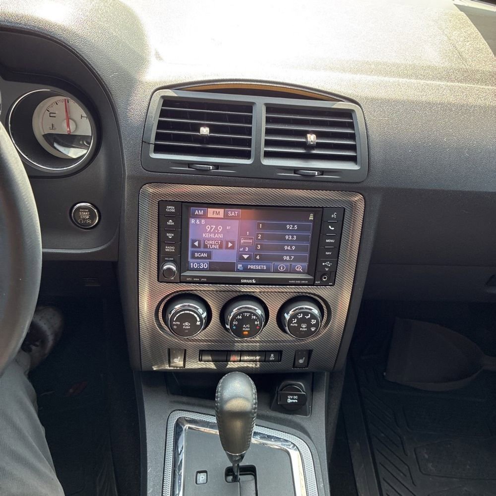 Used 2014 Dodge Challenger R/T Plus RWD image 8