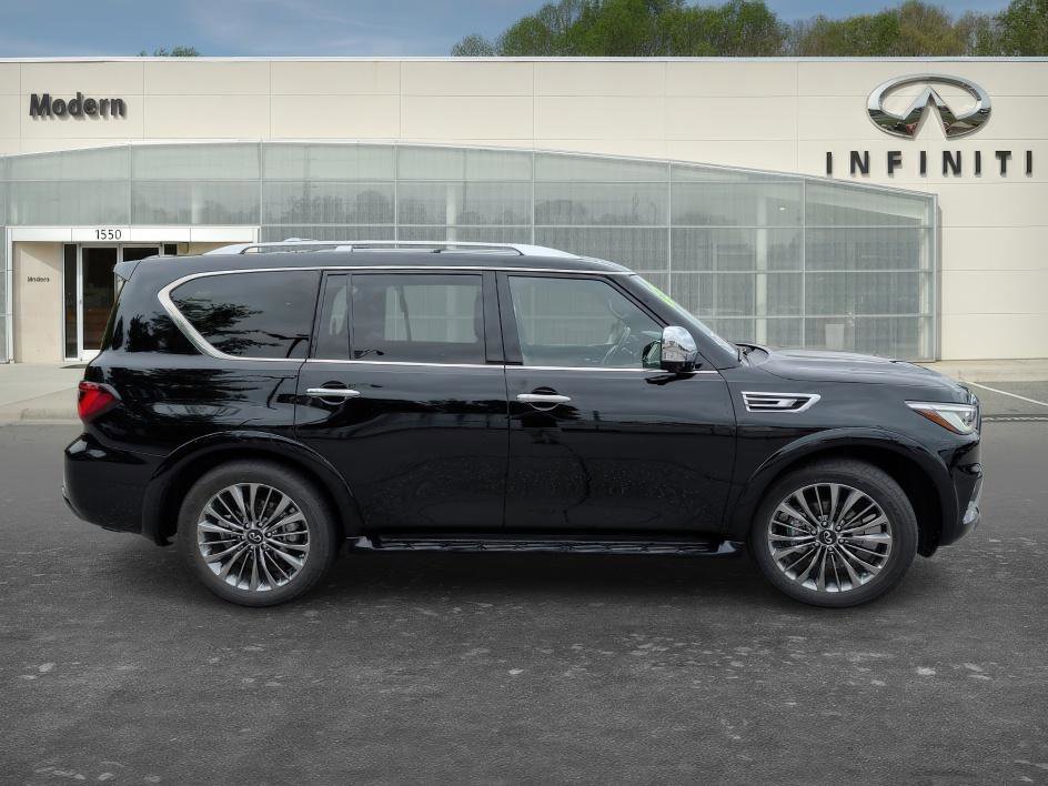 Used 2021 INFINITI QX80 Sensory w/ All-Season Package AWD/4WD image 3