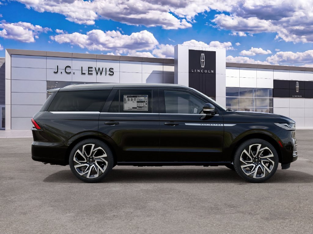 New 2027 Lincoln Navigator Reserve AWD/4WD image 8