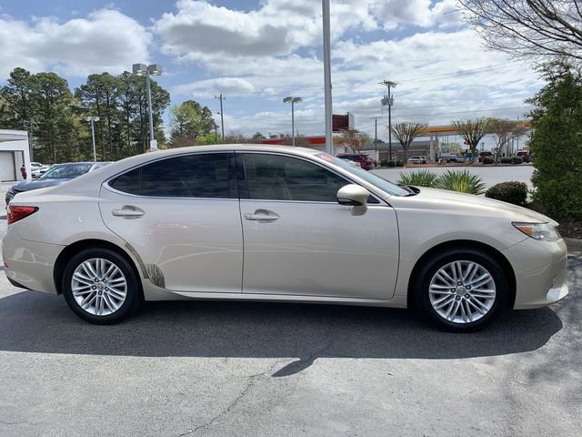 Used 2013 Lexus ES 350 w/ Luxury Pkg image 9