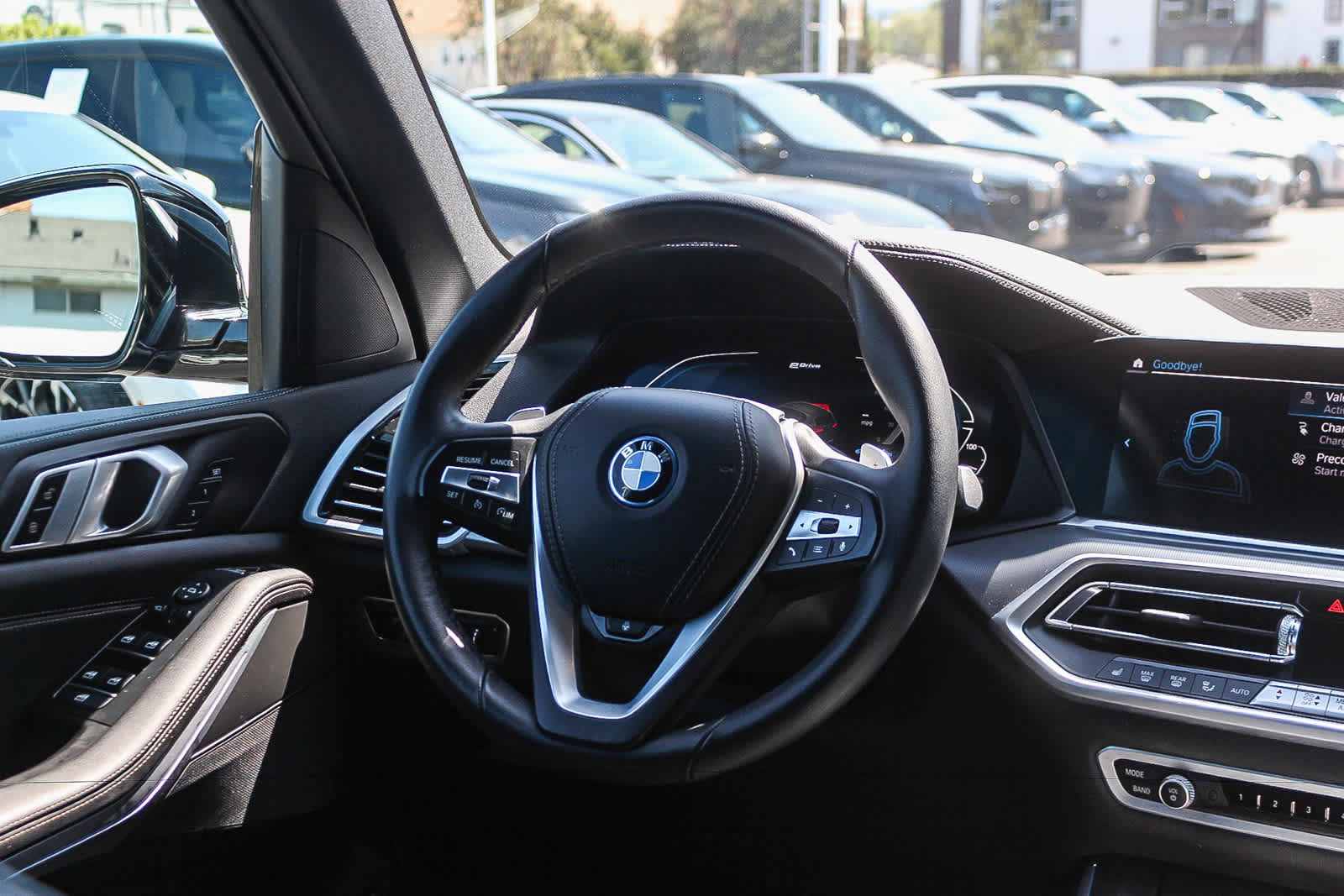 Used 2023 BMW X5 xDrive45e w/ Climate Comfort Package AWD/4WD image 13