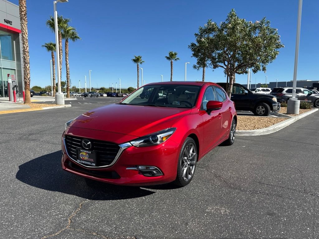 Used 2018 MAZDA MAZDA3 Grand Touring w/ Premium Equipment Package FWD image 3