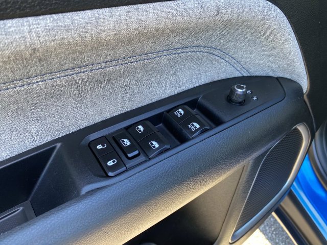 Used 2024 Jeep Compass Latitude AWD/4WD image 32