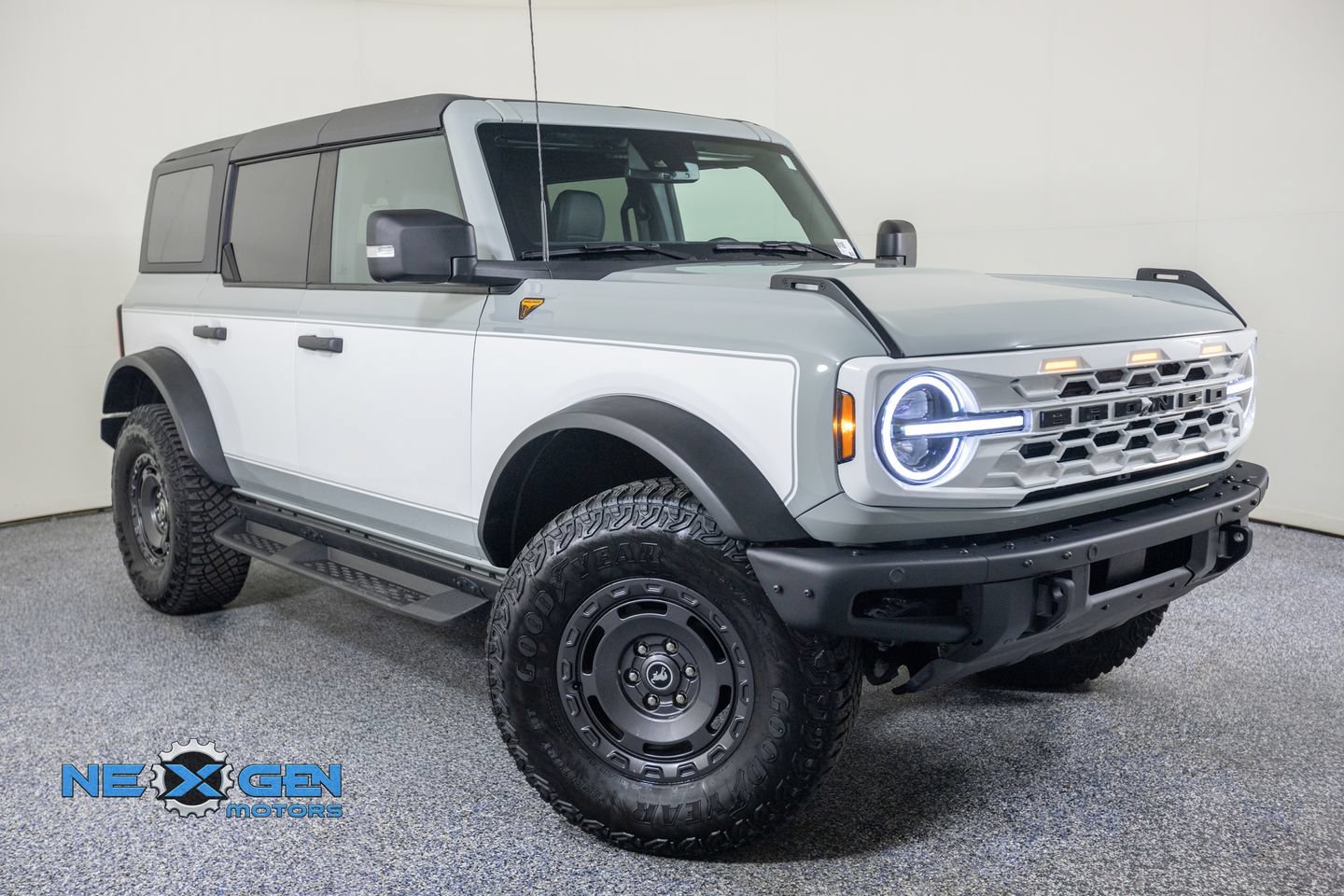 Used 2024 Ford Bronco Badlands AWD/4WD image 1