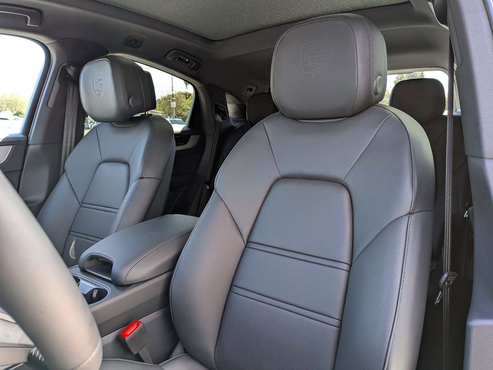 New 2026 Porsche Cayenne Coupe image 5