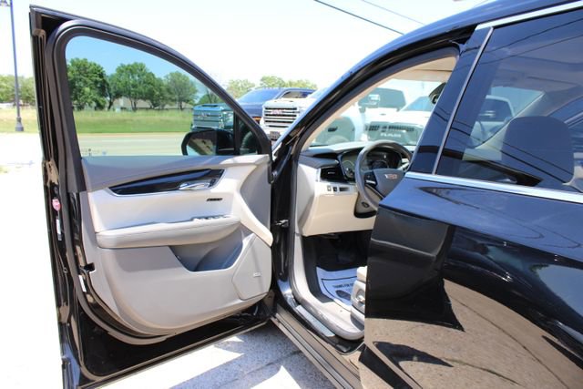 Used 2020 Cadillac XT6 Premium Luxury FWD image 10