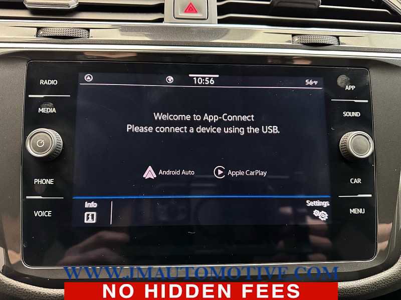 Used 2024 Volkswagen Tiguan SE image 27