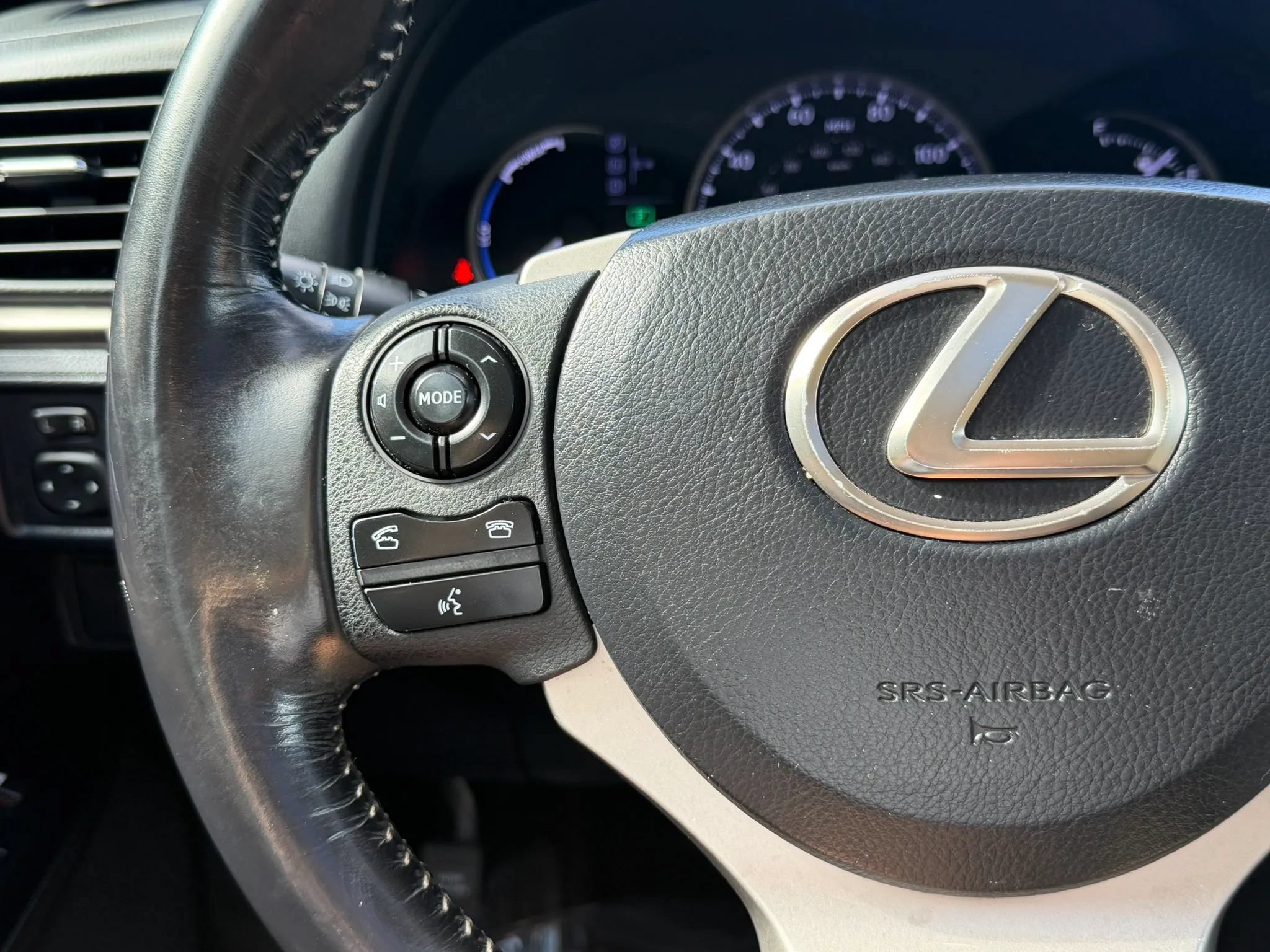 Used 2015 Lexus CT 200h FWD image 30