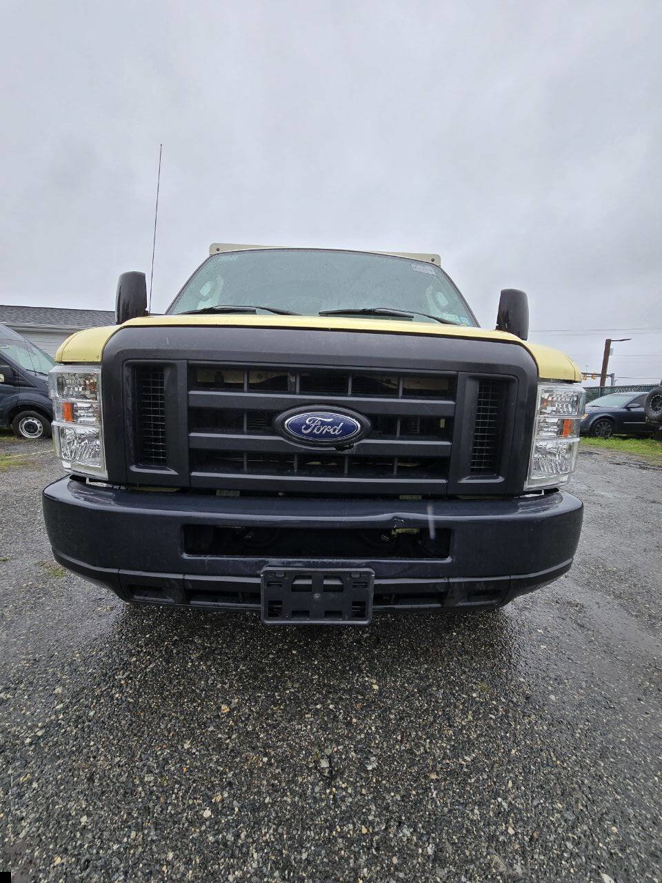 Used 2019 Ford E-450 and Econoline 450 Super Duty w/ Power Windows & Locks Group image 5