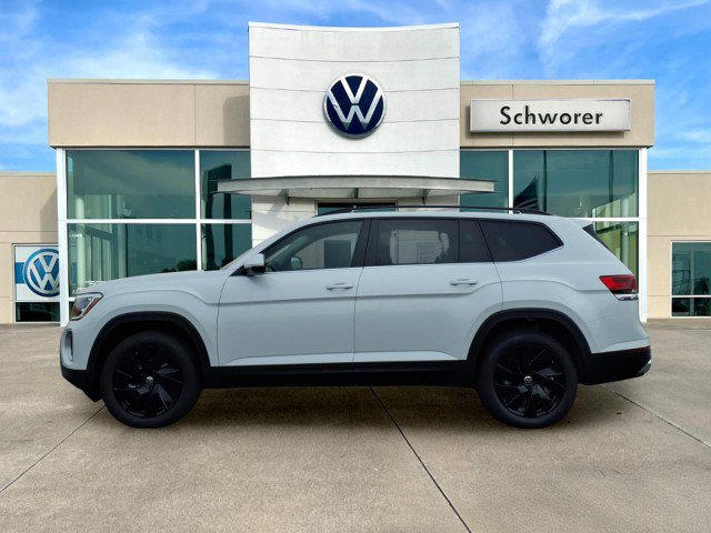 New 2026 Volkswagen Atlas SE