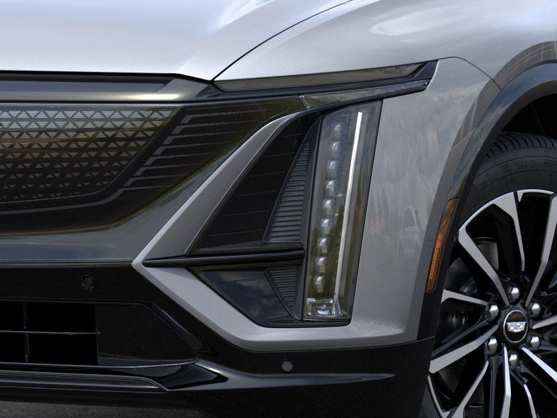 New 2025 Cadillac Lyriq Sport image 10