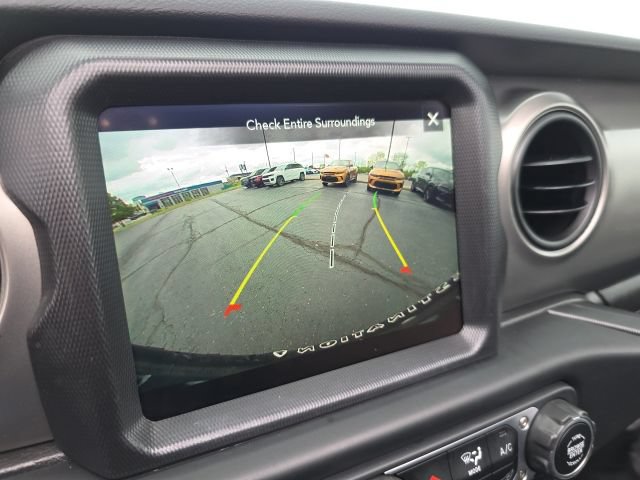 Used 2023 Jeep Wrangler Unlimited w/ Sun & Screen Package AWD/4WD image 25