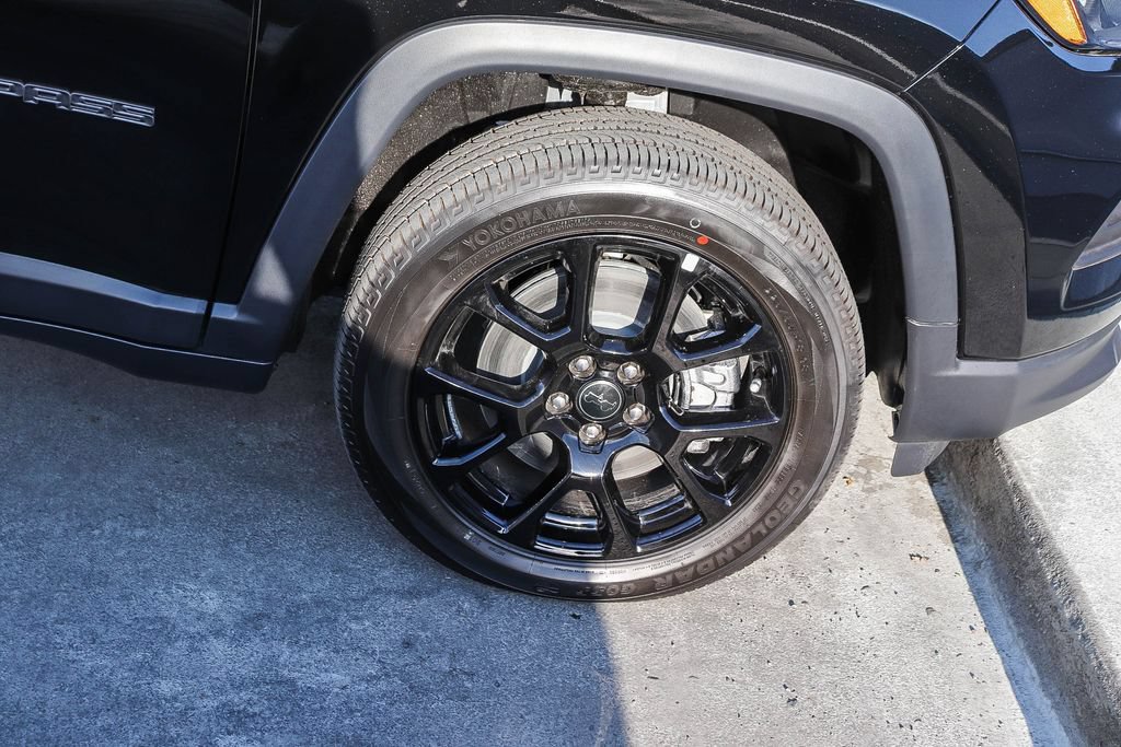New 2026 Jeep Compass Latitude AWD/4WD image 11