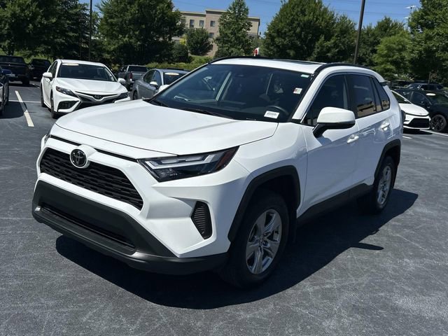 Used 2025 Toyota RAV4 XLE FWD image 8