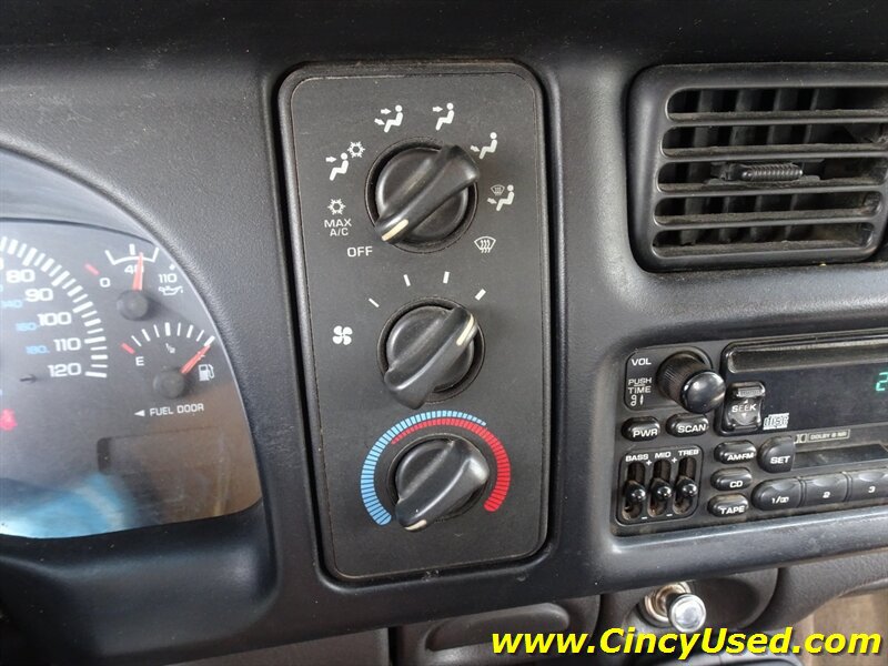 Used 2001 Dodge Ram 3500 Truck 2WD Quad Cab image 25
