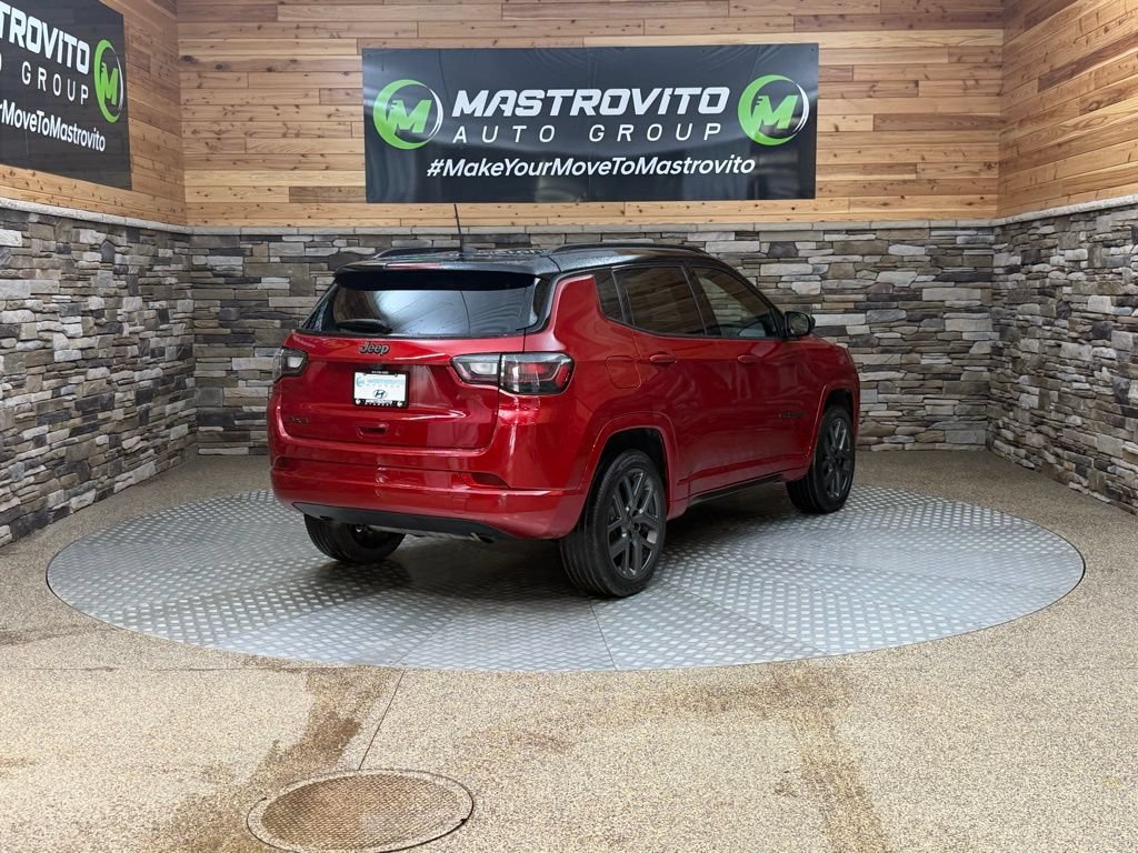 Used 2024 Jeep Compass Limited w/ High Altitude Package AWD/4WD image 9