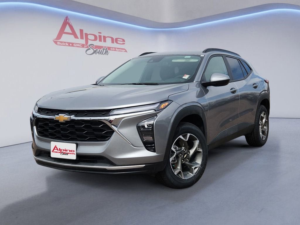 Used 2025 Chevrolet Trax LT w/ LT Convenience Package image 1