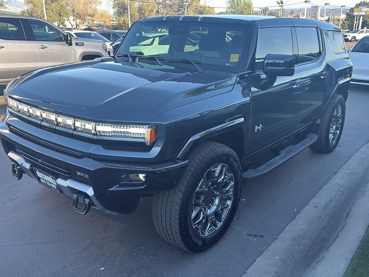 Used 2025 GMC Hummer EV 3X image 2