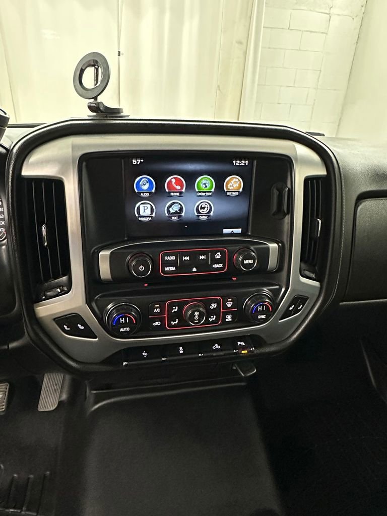 Used 2015 GMC Sierra 1500 SLE w/ Carbon-22 Edition AWD/4WD image 17
