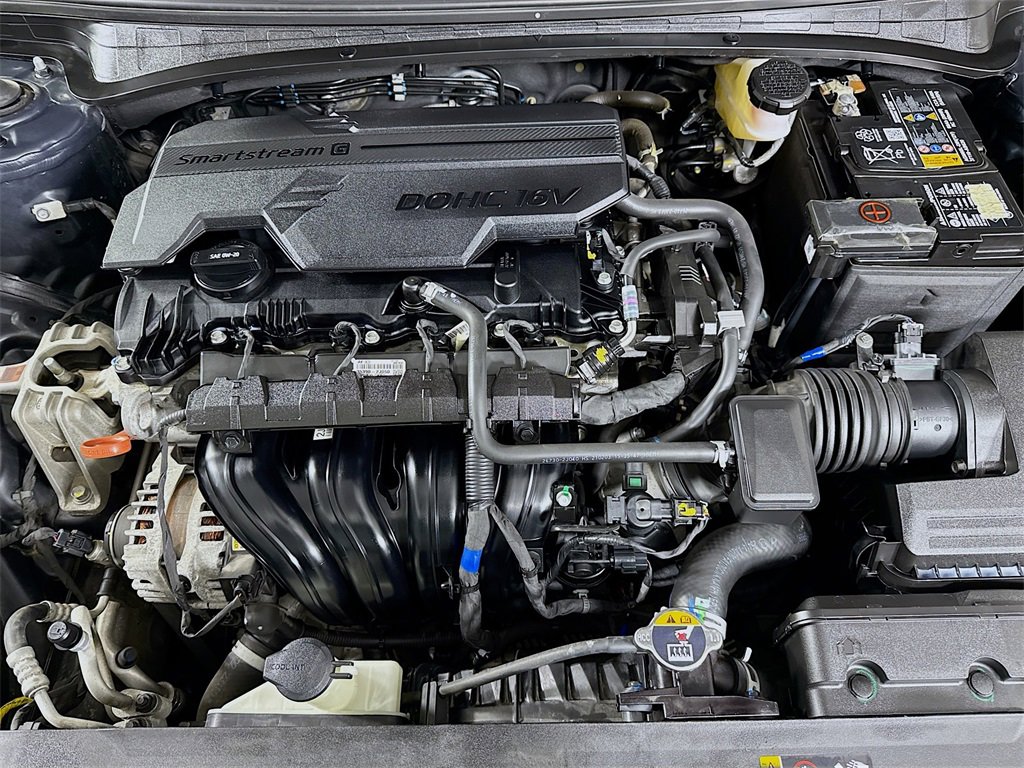 Certified 2022 Hyundai Elantra SEL image 31