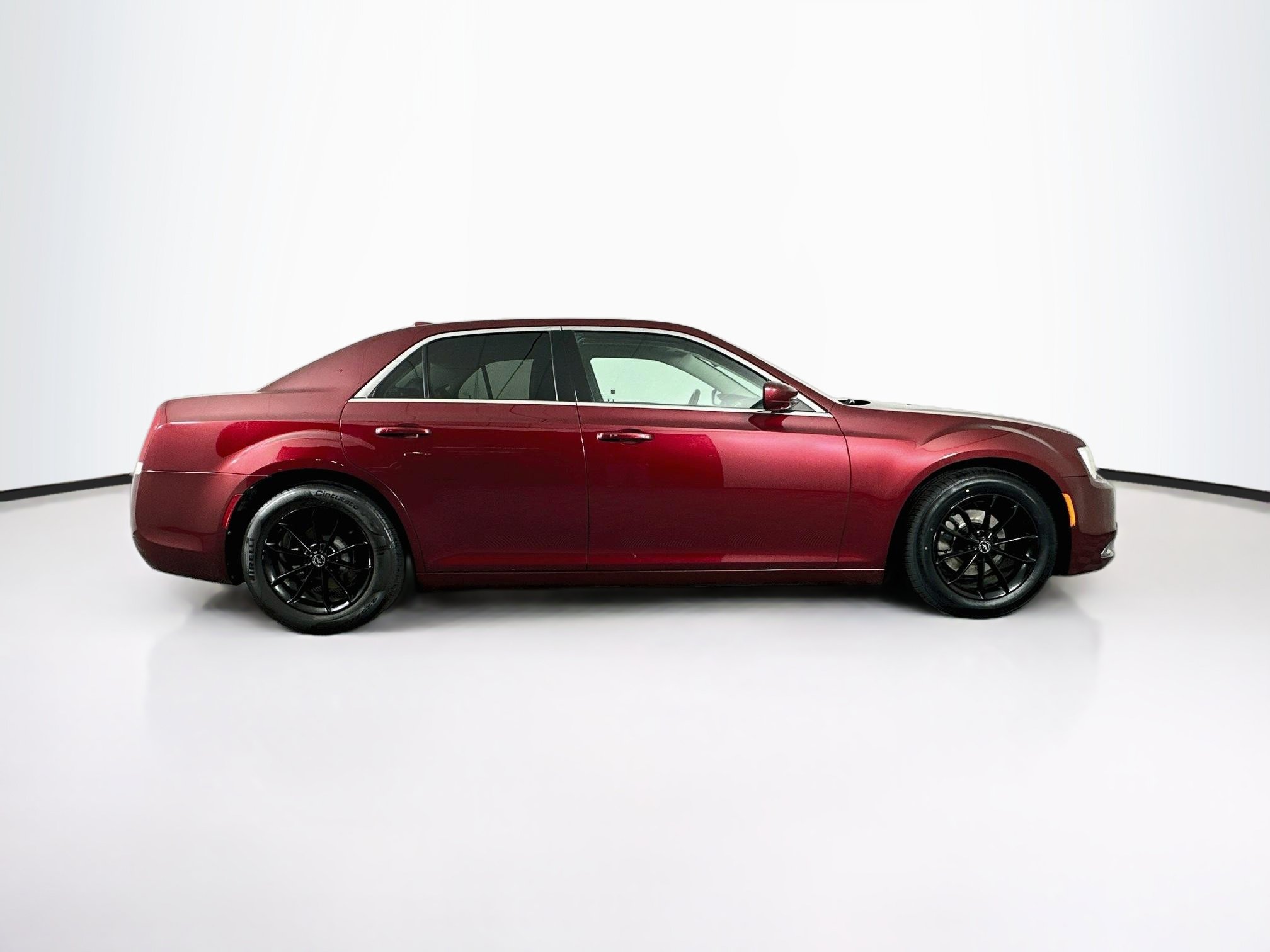 Used 2016 Chrysler 300 Limited RWD image 10