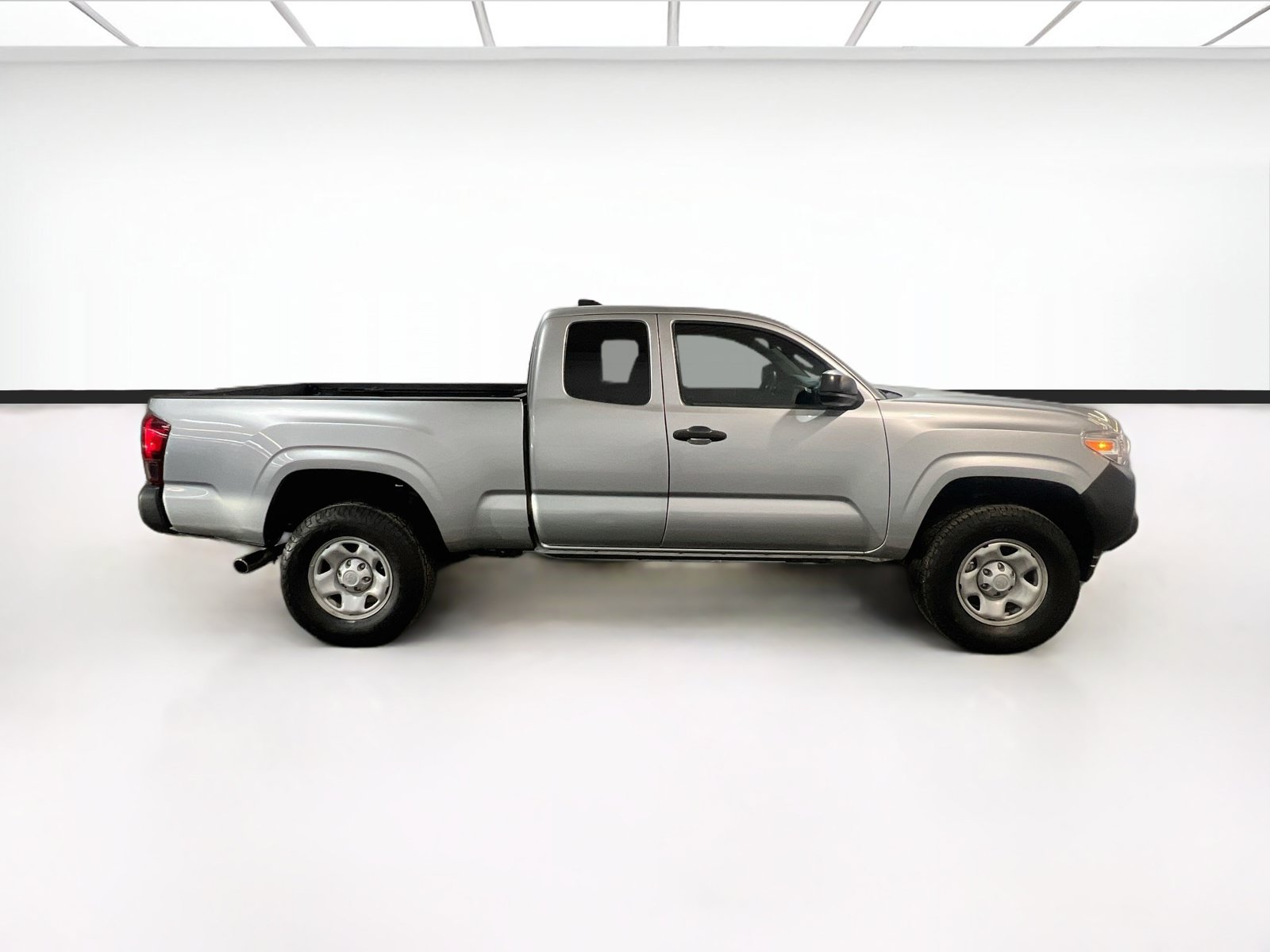 Used 2022 Toyota Tacoma SR RWD image 22