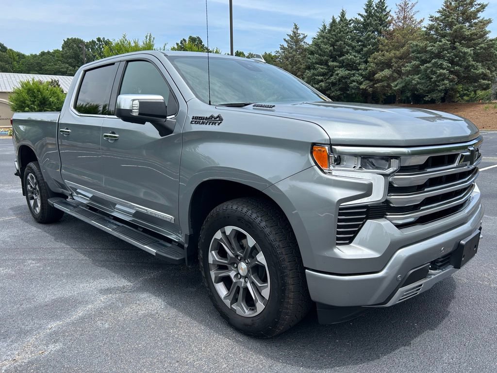 Used 2026 Chevrolet Silverado 1500 High Country w/ LPO, Dark Essentials Package AWD/4WD image 22