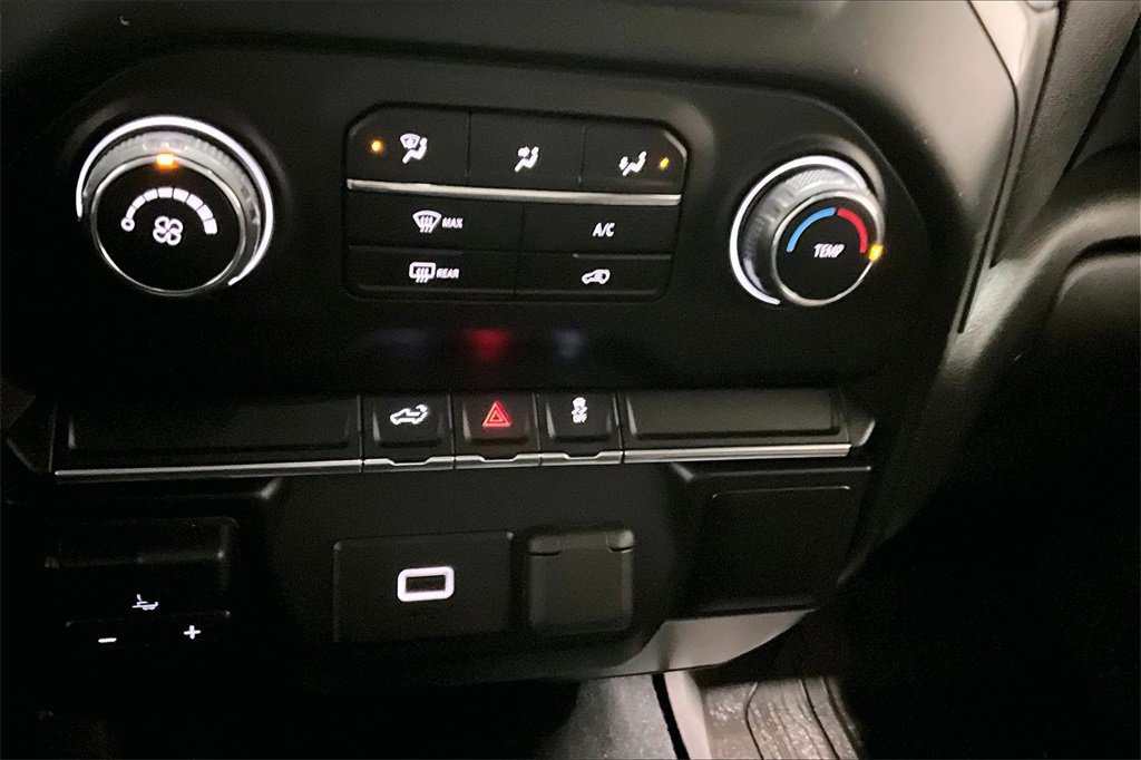 Used 2019 Chevrolet Silverado 1500 Custom image 15