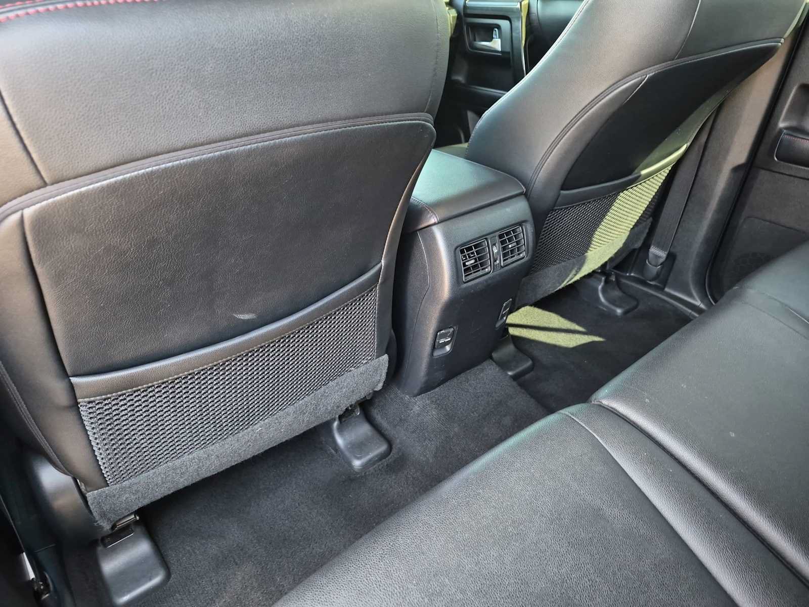 Used 2019 Toyota 4Runner TRD Off-Road Premium AWD/4WD image 19