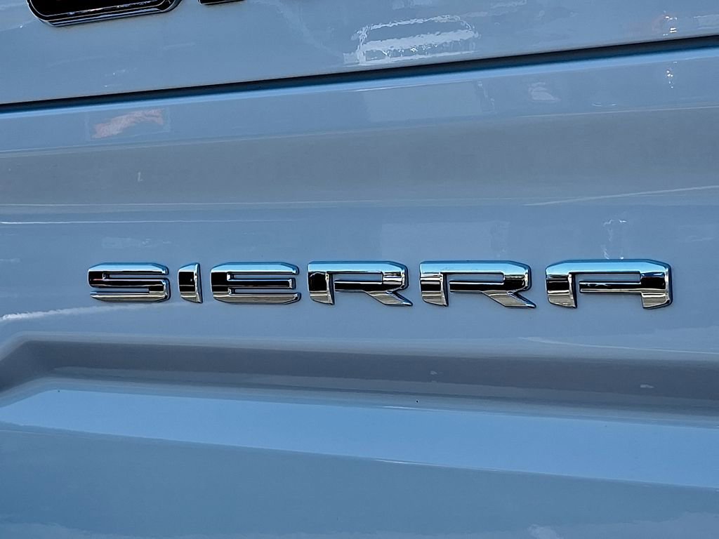 Used 2024 GMC Sierra 1500 AT4 w/ Technology Package image 31