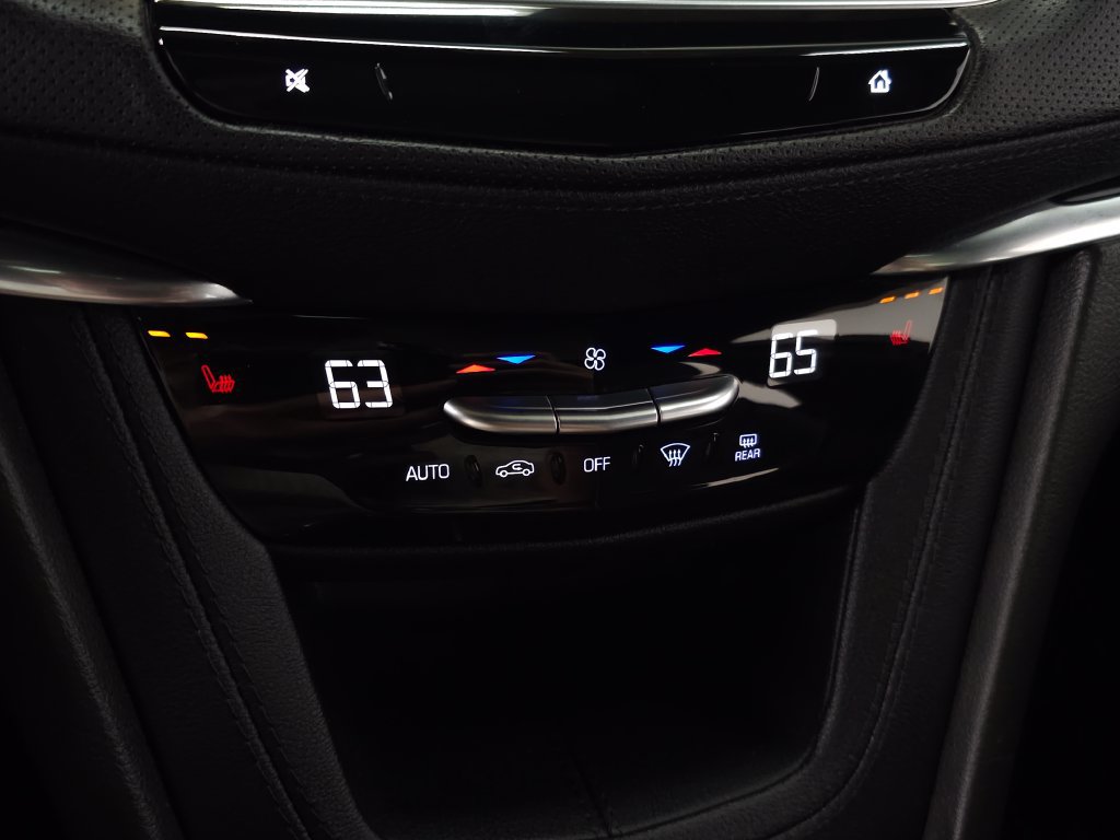 Certified 2023 Cadillac XT5 Premium Luxury AWD/4WD image 33
