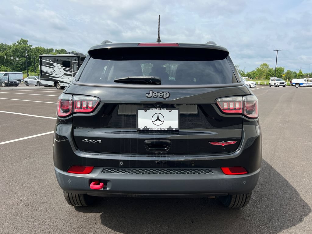 Used 2022 Jeep Compass Trailhawk w/ Trailhawk Convenience Group AWD/4WD image 6
