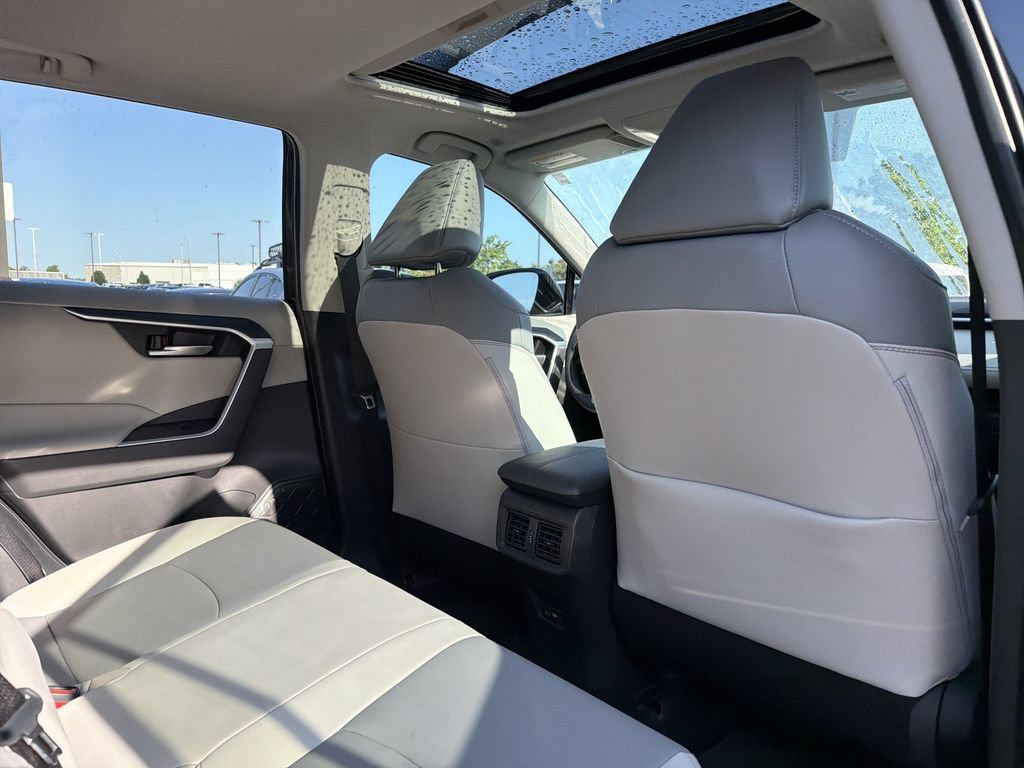 Used 2025 Toyota RAV4 XLE Premium FWD image 14