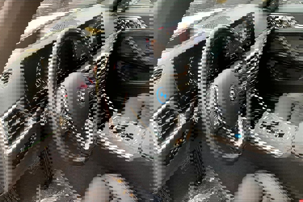 Used 2023 BMW i4 eDrive40 image 10