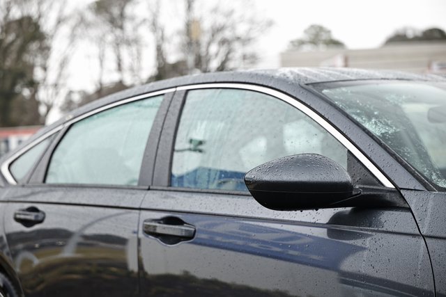 Used 2023 Honda Accord LX image 12