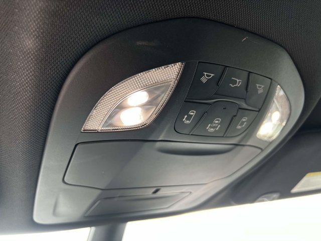 Used 2026 Chrysler Pacifica Select FWD image 31