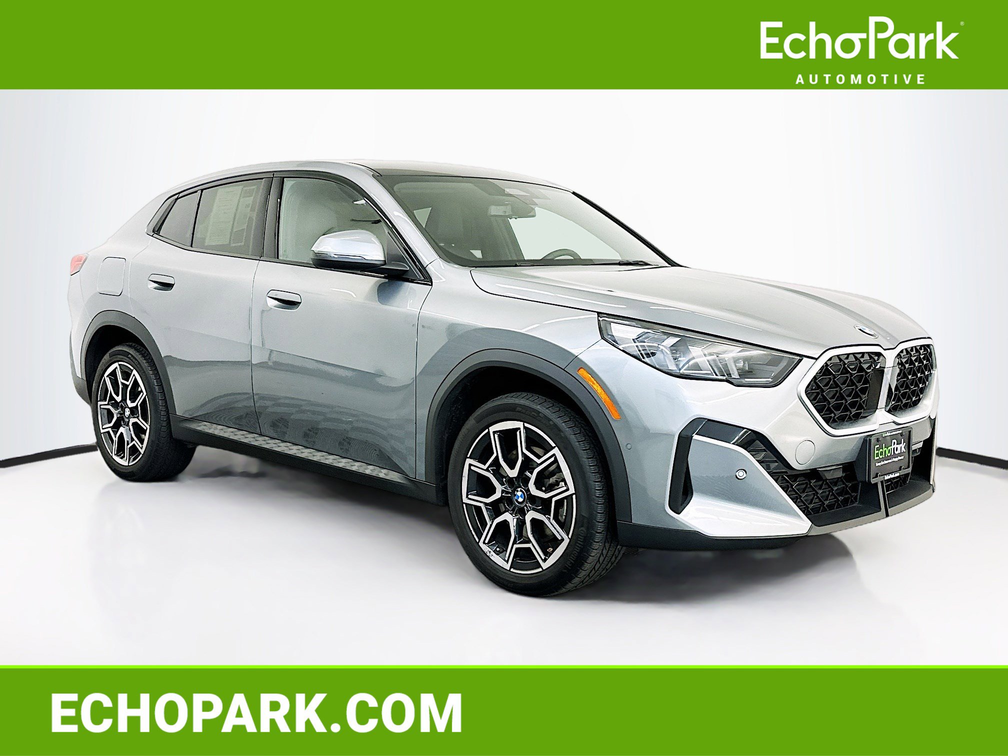 Used 2025 BMW X2 xDrive28i image 1