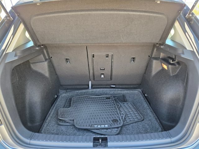 Used 2023 Volkswagen Taos S w/ Driver Assistance Package FWD image 20