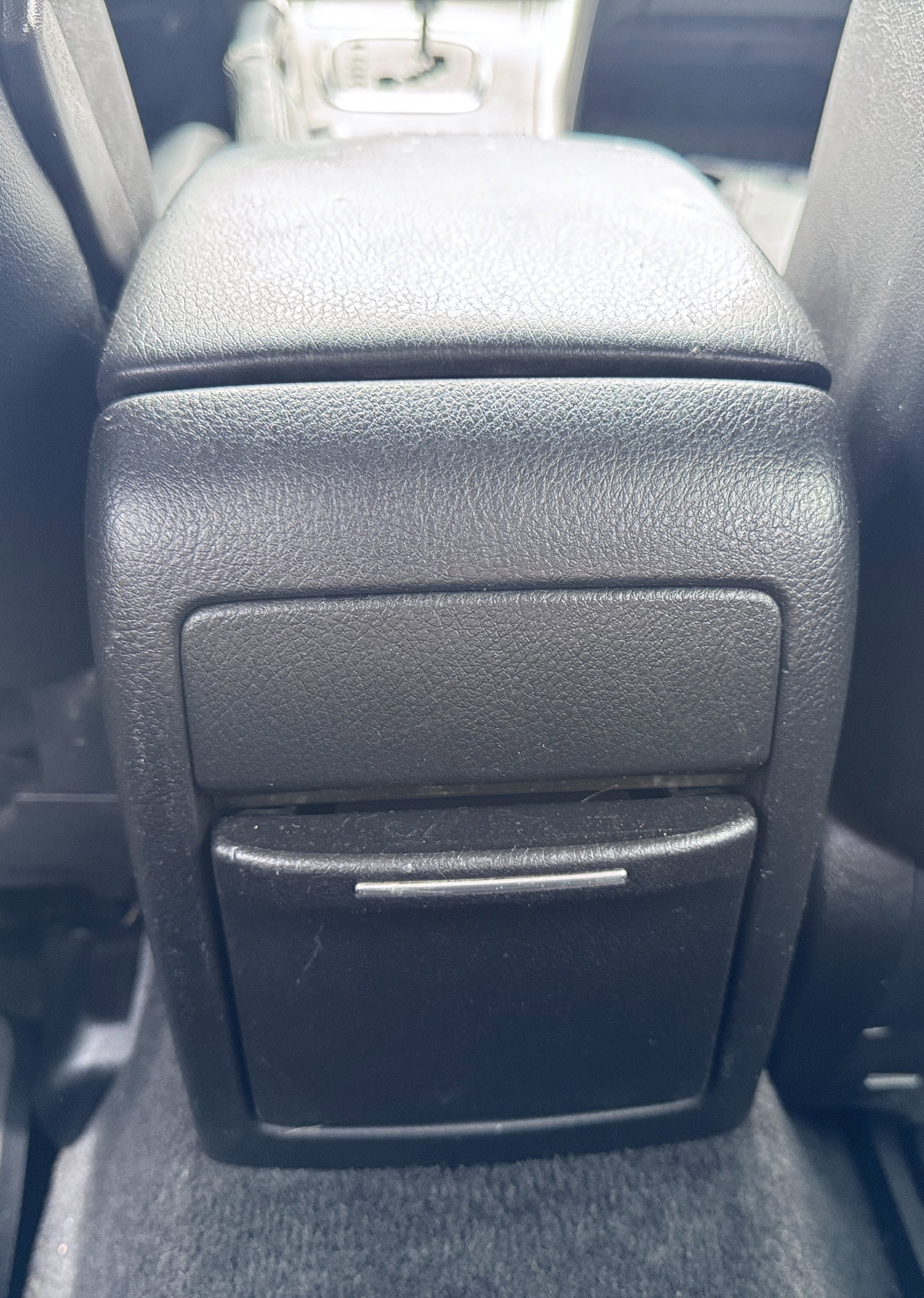 Used 2005 Subaru Outback 2.5XT Limited AWD/4WD image 32