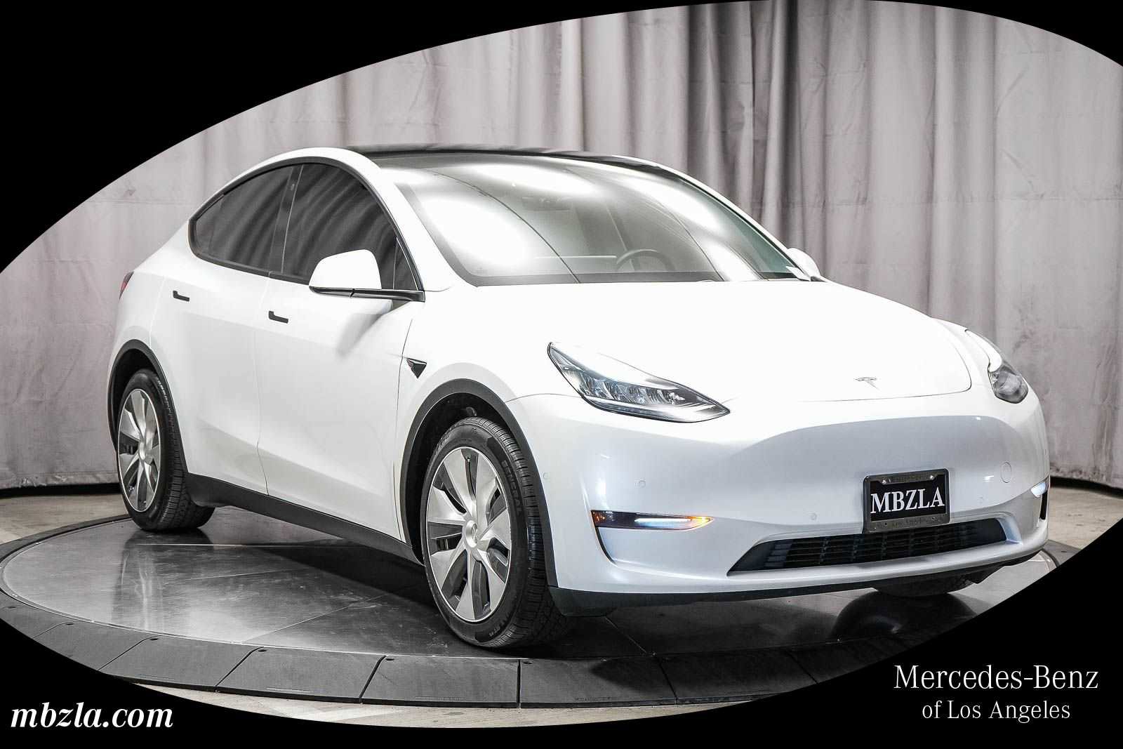 Used 2020 Tesla Model Y Long Range image 1