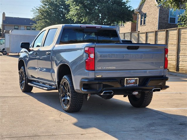 Used 2024 Chevrolet Silverado 1500 LT Trail Boss w/ Convenience Package II AWD/4WD image 2