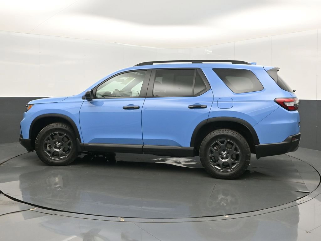 Used 2023 Honda Pilot TrailSport image 5