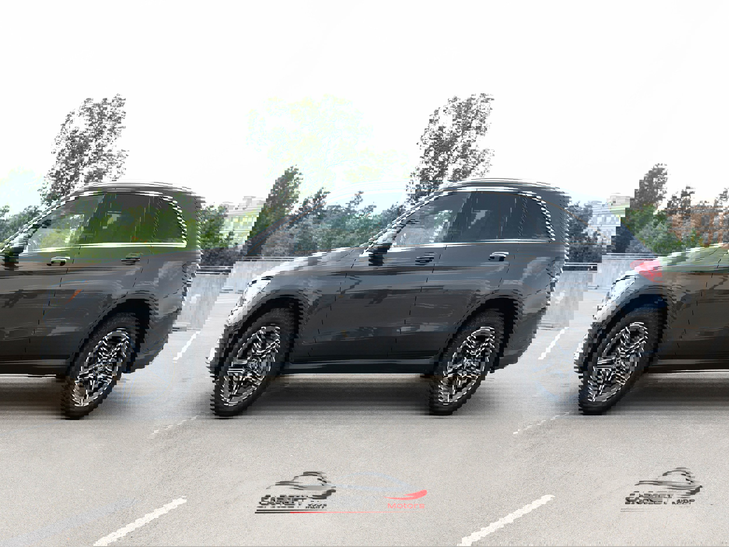 Used 2021 Mercedes-Benz GLC 300 4MATIC w/ AMG Line image 7