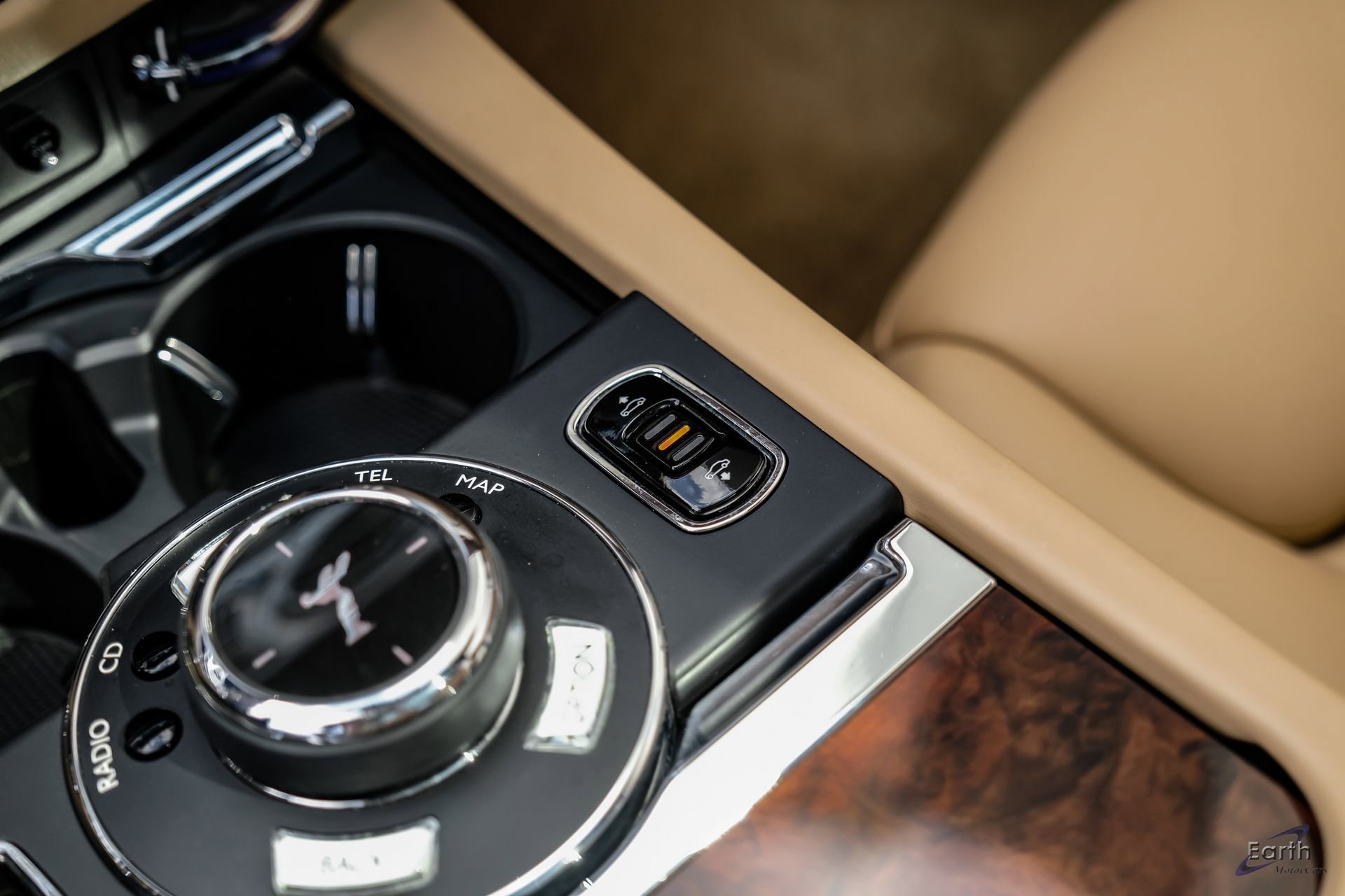 Used 2017 Rolls-Royce Ghost RWD image 60