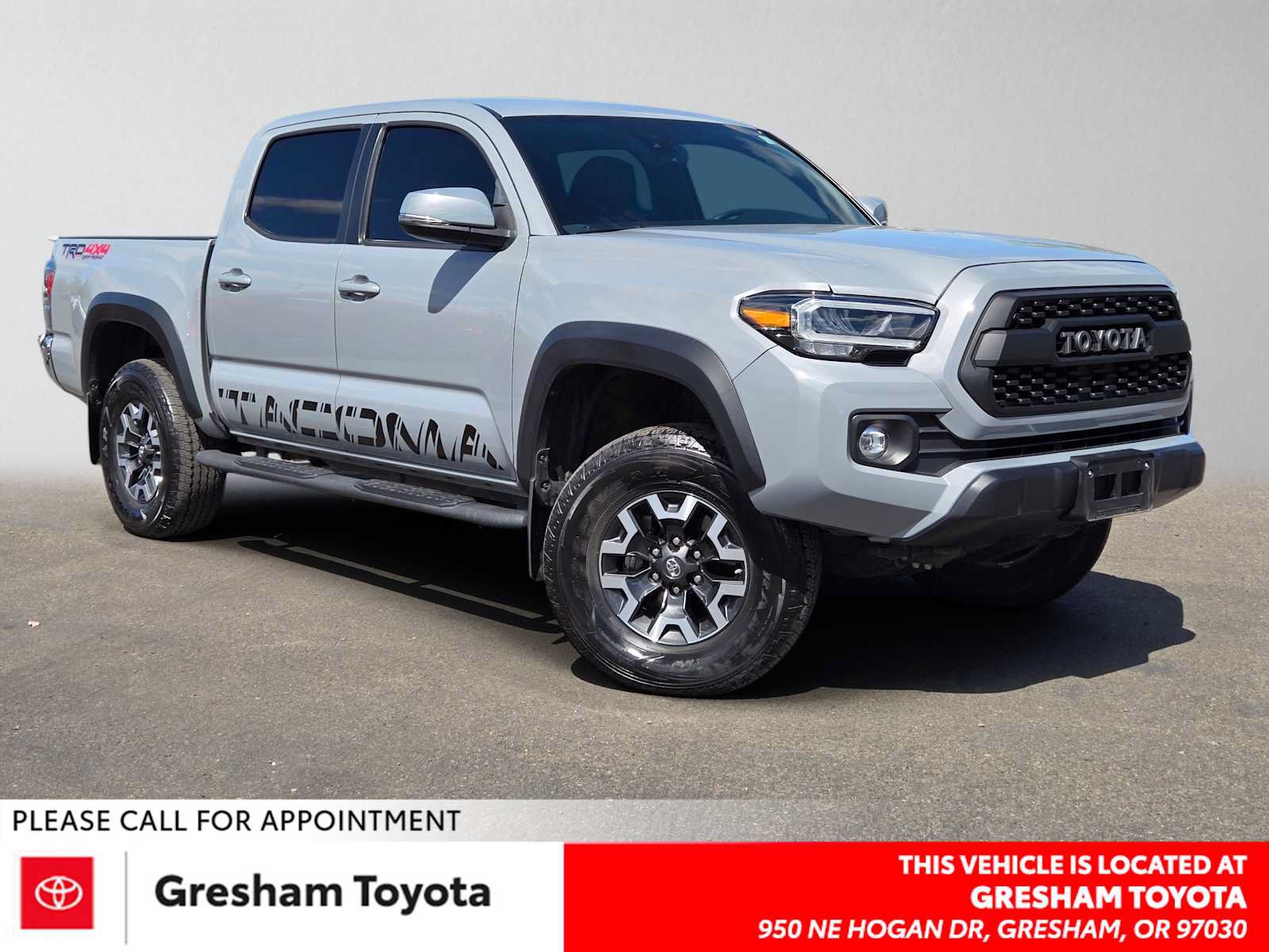 Certified 2020 Toyota Tacoma TRD Off-Road AWD/4WD image 1