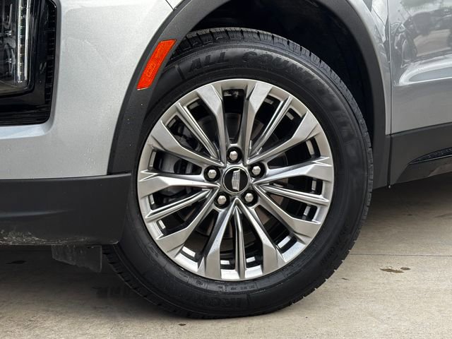 Certified 2025 Cadillac XT4 Premium Luxury image 2